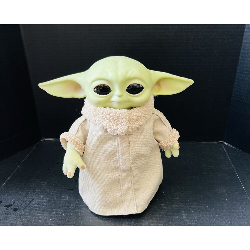 Star Wars Baby Yoda Doll Mandalorian The Child 11" Plush Mattel W/ Sound 2020